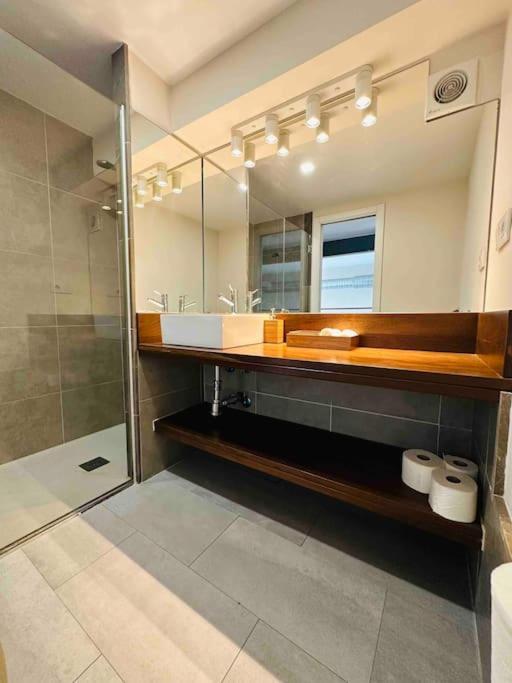 Apartamento Guadalquivir Seville Ngoại thất bức ảnh