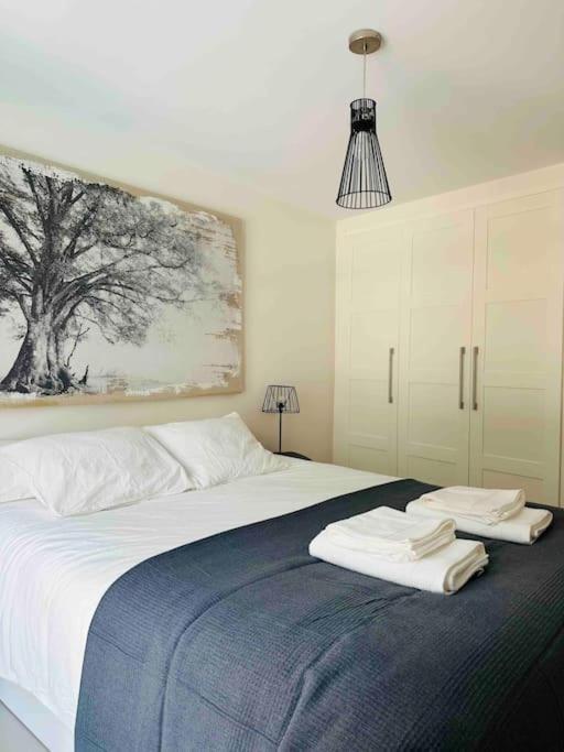 Apartamento Guadalquivir Seville Ngoại thất bức ảnh