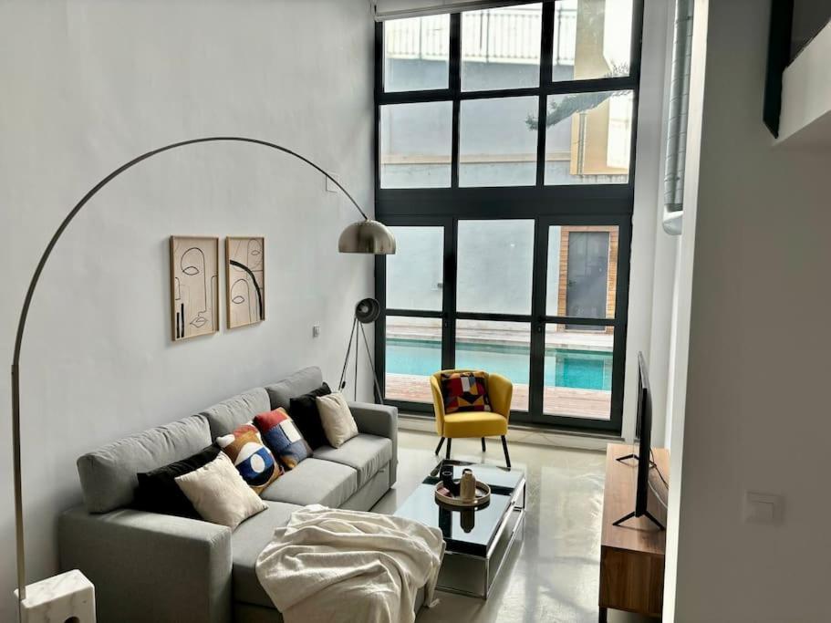 Apartamento Guadalquivir Seville Ngoại thất bức ảnh