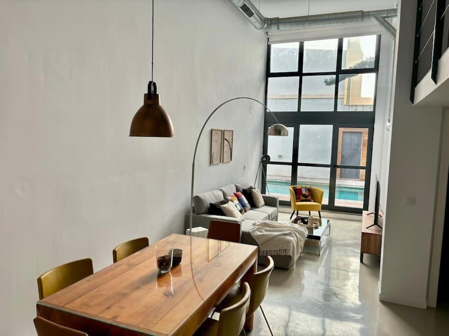 Apartamento Guadalquivir Seville Ngoại thất bức ảnh