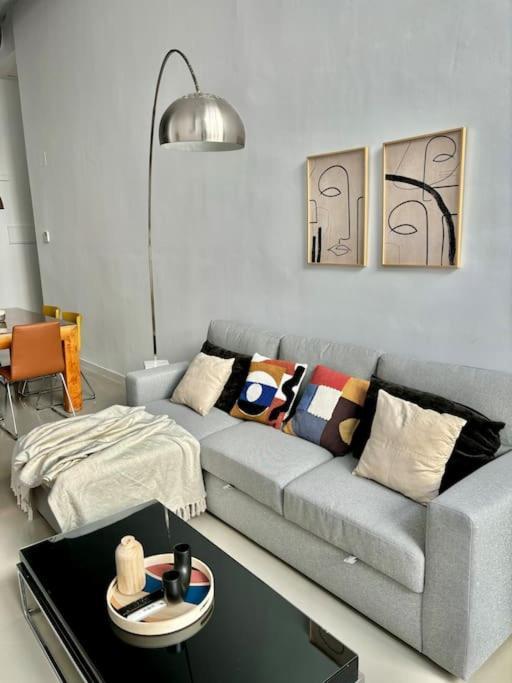 Apartamento Guadalquivir Seville Ngoại thất bức ảnh